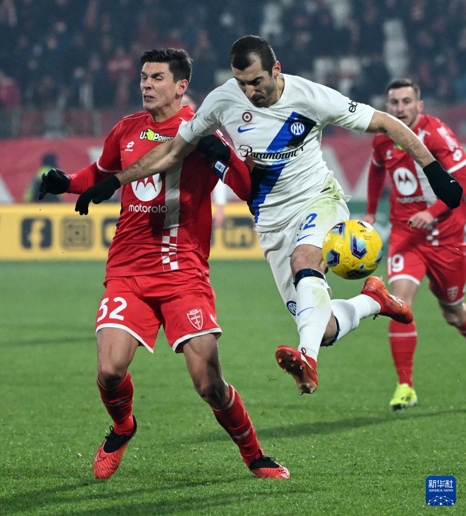 国际米兰训练开放日，关键战门线救险引观众欢呼，意甲在即，医务组通报恢复(意甲AC米兰新闻)